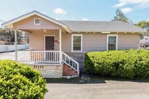 412 Hayden Rd in Tallahassee, FL - Building Photo