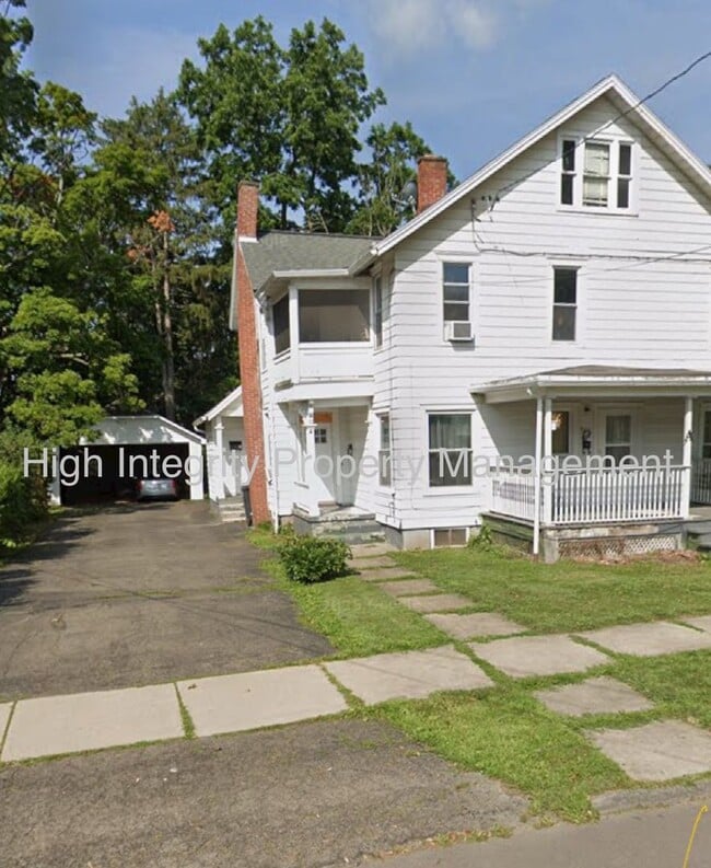 property at 917 Davis St