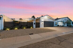 2521 N 87th Way in Scottsdale, AZ - Building Photo