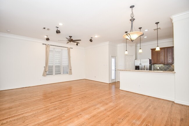 property at 3313 New Garden View Ln