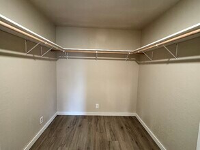 202 Woodland Rd in Libby, MT - Foto de edificio - Building Photo