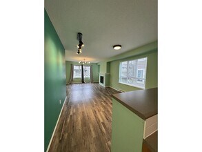 6747-6203 203 St in Langley, BC - Building Photo - Building Photo