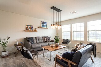 5511 Apple Orchard Ln in Austin, TX - Building Photo - Building Photo
