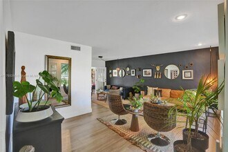 17505 SW 90th Ave in Palmetto Bay, FL - Building Photo - Building Photo