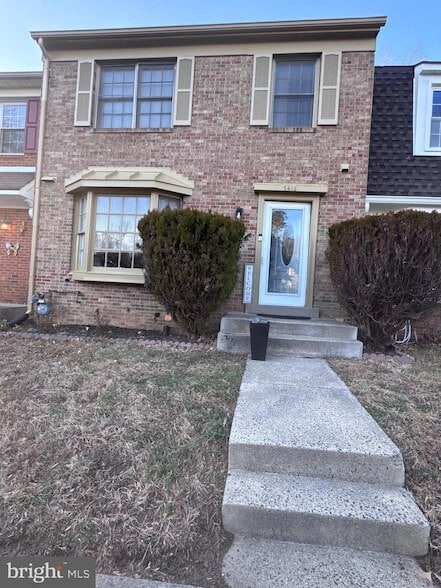 7416 Erska Woods Court in Springfield, VA - Building Photo