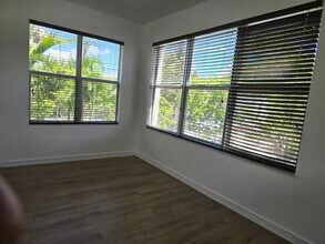 1000 SW 12th Ct in Miami, FL - Building Photo - Building Photo