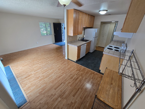 3591 Quail Lakes Dr in Stockton, CA - Foto de edificio - Building Photo