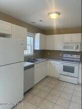 115 Tillett Ln in Sneads Ferry, NC - Building Photo - Building Photo