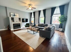 1619 Spruce St in Philadelphia, PA - Building Photo