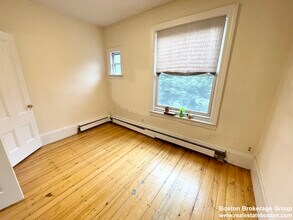 32 Sussex St in Boston, MA - Foto de edificio - Building Photo