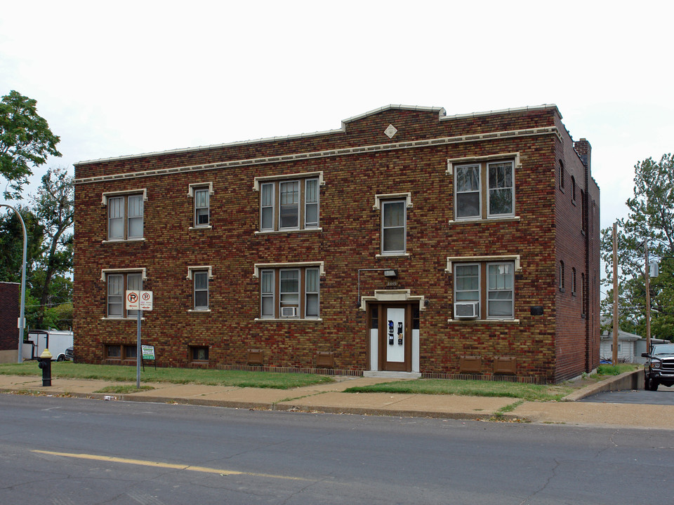 3449 Morganford Rd in St. Louis, MO - Building Photo