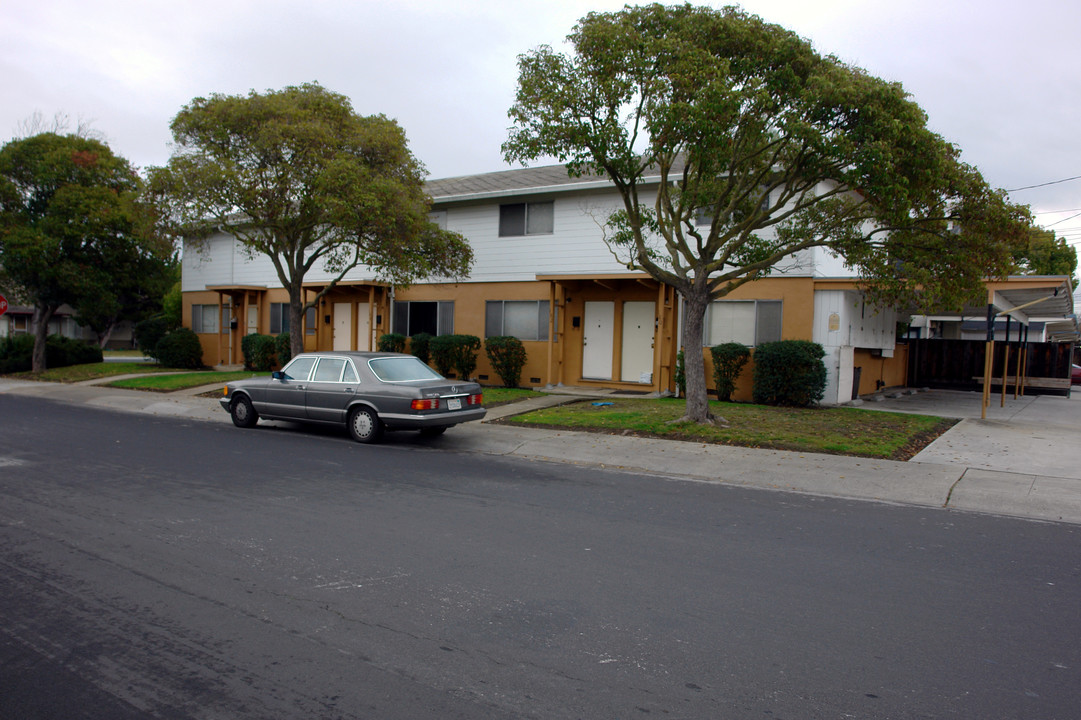 180-186 El Carmelo Ave in Palo Alto, CA - Foto de edificio