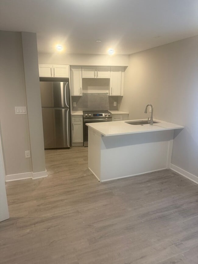 1600 Marion Barry Ave SE