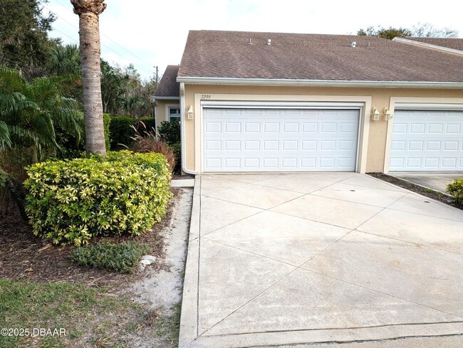 property at 2299 Hawks Cove Cir