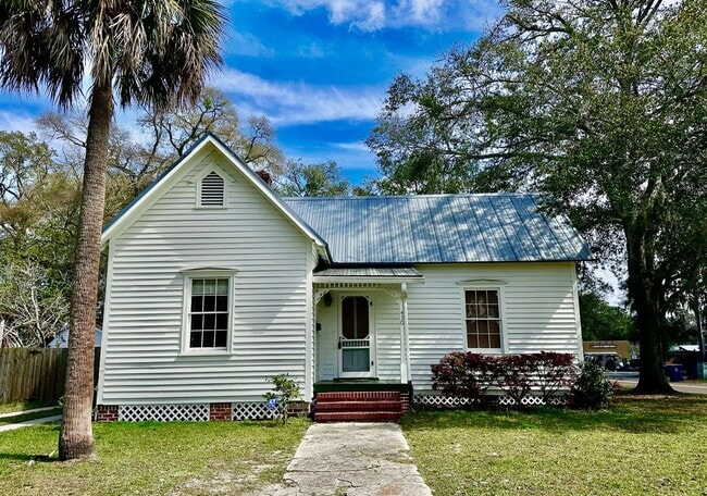 430 S 7th St in Fernandina Beach, FL - Building Photo - Building Photo