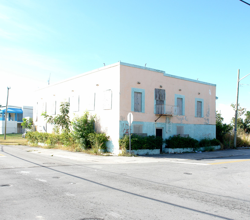 400 SW 6th St in Homestead, FL - Building Photo