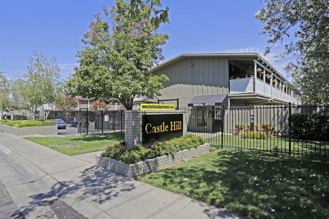 Castle Hill Apartments Photo