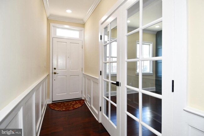 216 S Henry St in Alexandria, VA - Building Photo - Building Photo