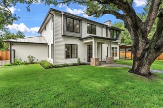 3008 W 50th St in Austin, TX - Building Photo - Building Photo