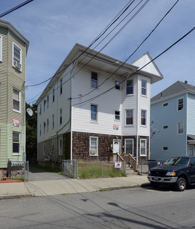 326 N Front St in New Bedford, MA - Building Photo - Building Photo