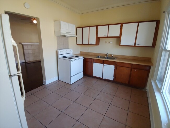 property at 980 Harte Dr SW