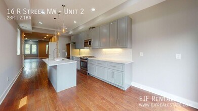16 R St NW in Washington, DC - Building Photo - Building Photo