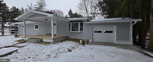 property at 1040 Chestnut Rd