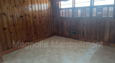 1298 Tollie Weldon Rd in Henderson, NC - Building Photo - Building Photo