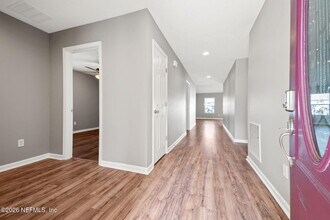 7377 Benes Trail in Jacksonville, FL - Building Photo - Building Photo