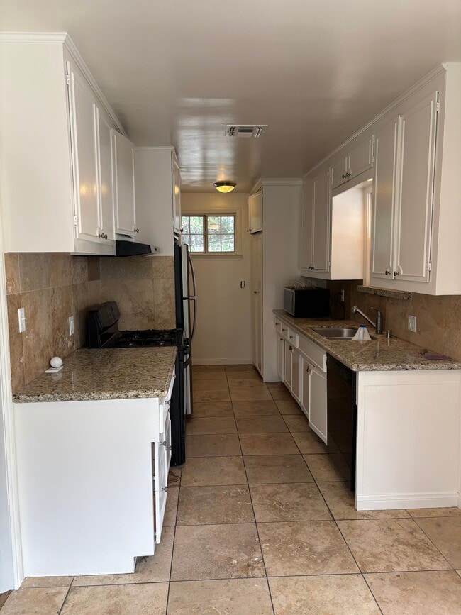 property at 10829 Kling St