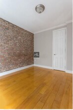 BEDFORD ST., Unit 2D in New York, NY - Building Photo - Building Photo