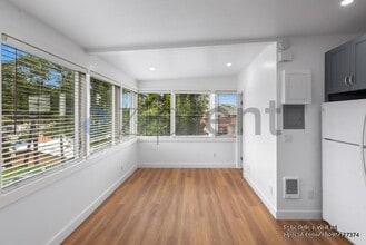 815 Camaritas Ave in South San Francisco, CA - Building Photo - Building Photo