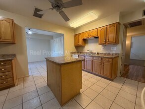 17026 N 96th Ave in Sun City, AZ - Building Photo - Building Photo