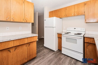 7306 Patterson Dr in Grande Prairie, AB - Building Photo - Building Photo