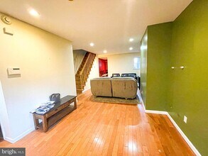 1807 Carpenter St in Philadelphia, PA - Building Photo - Building Photo