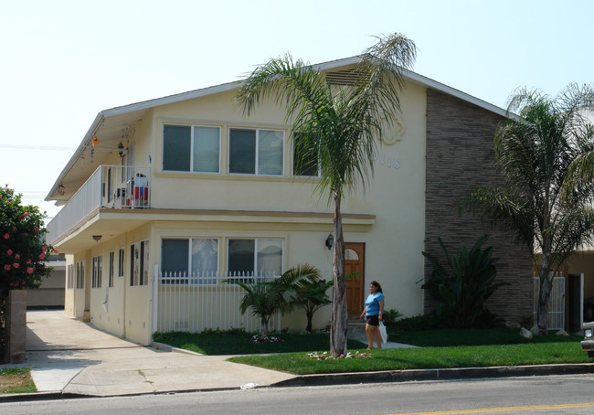 9118 National Blvd in Los Angeles, CA - Building Photo - Building Photo