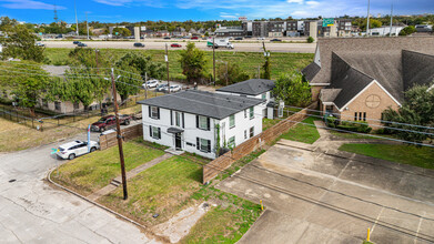 4301 Chartres St in Houston, TX - Building Photo - Building Photo