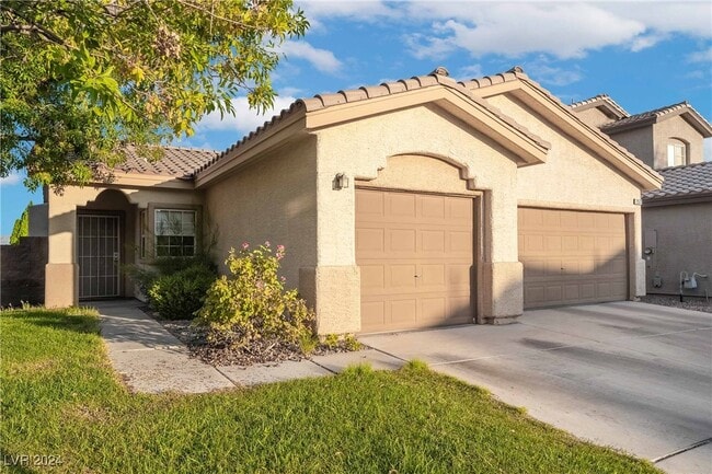 2572 Swans Chance Ave in Henderson, NV - Building Photo - Building Photo