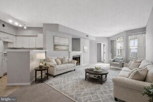 1625 International Dr in McLean, VA - Building Photo