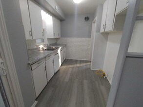 5406 Laurene St in Flint, MI - Building Photo - Building Photo