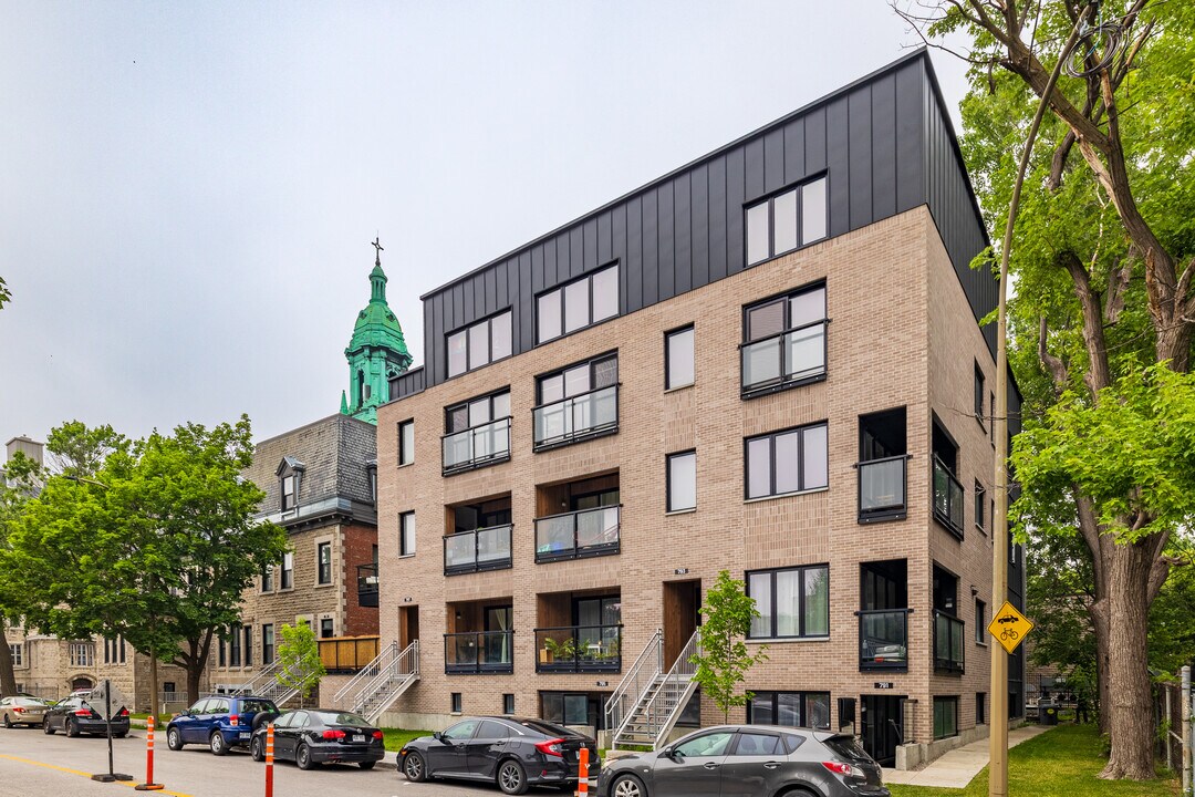 Le 23dix in Montréal, QC - Building Photo