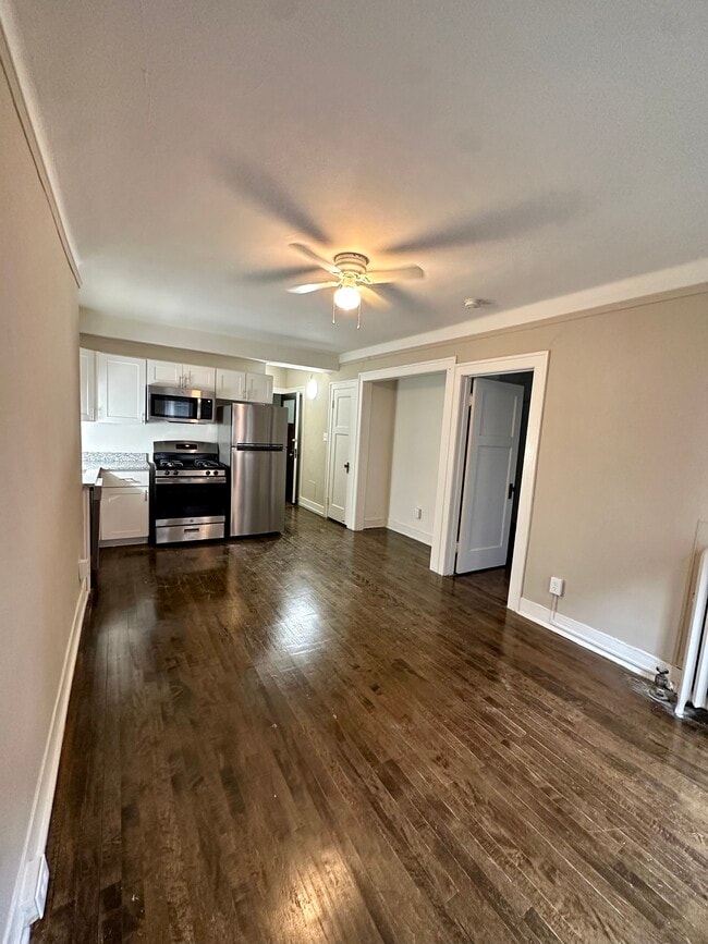La-Shall Apartments