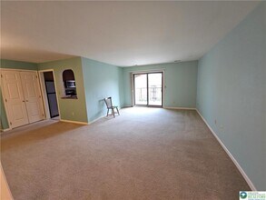 895 Cold Spring Rd in Allentown, PA - Building Photo - Building Photo
