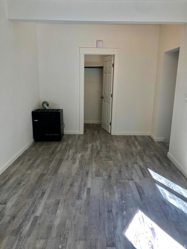 1007 MacArthur Blvd in Oakland, CA - Building Photo - Building Photo