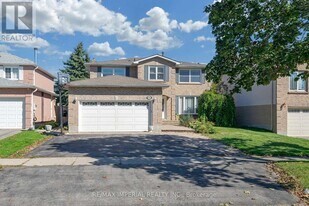 955 Snowbird St in Oshawa, ON - Building Photo