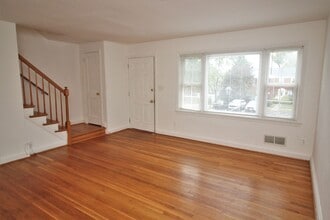 3 Winthrop Ct in Towson, MD - Building Photo - Building Photo