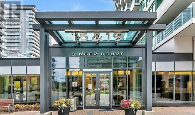 19 Singer Ct in Toronto, ON - Building Photo - Building Photo