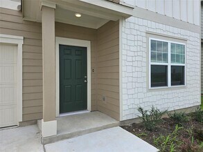 145 Blazilmar Ln in Taylor, TX - Building Photo - Building Photo
