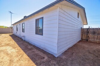 518 W Battaglia Rd in Eloy, AZ - Building Photo - Building Photo