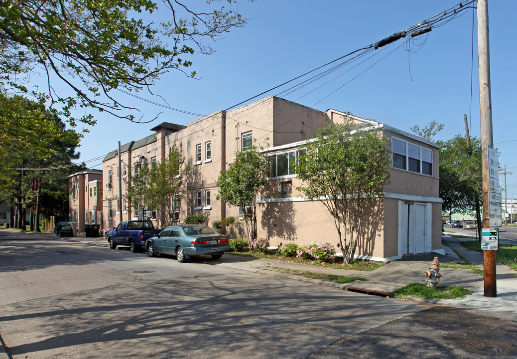 4700 Jefferson Hwy in New Orleans, LA - Foto de edificio